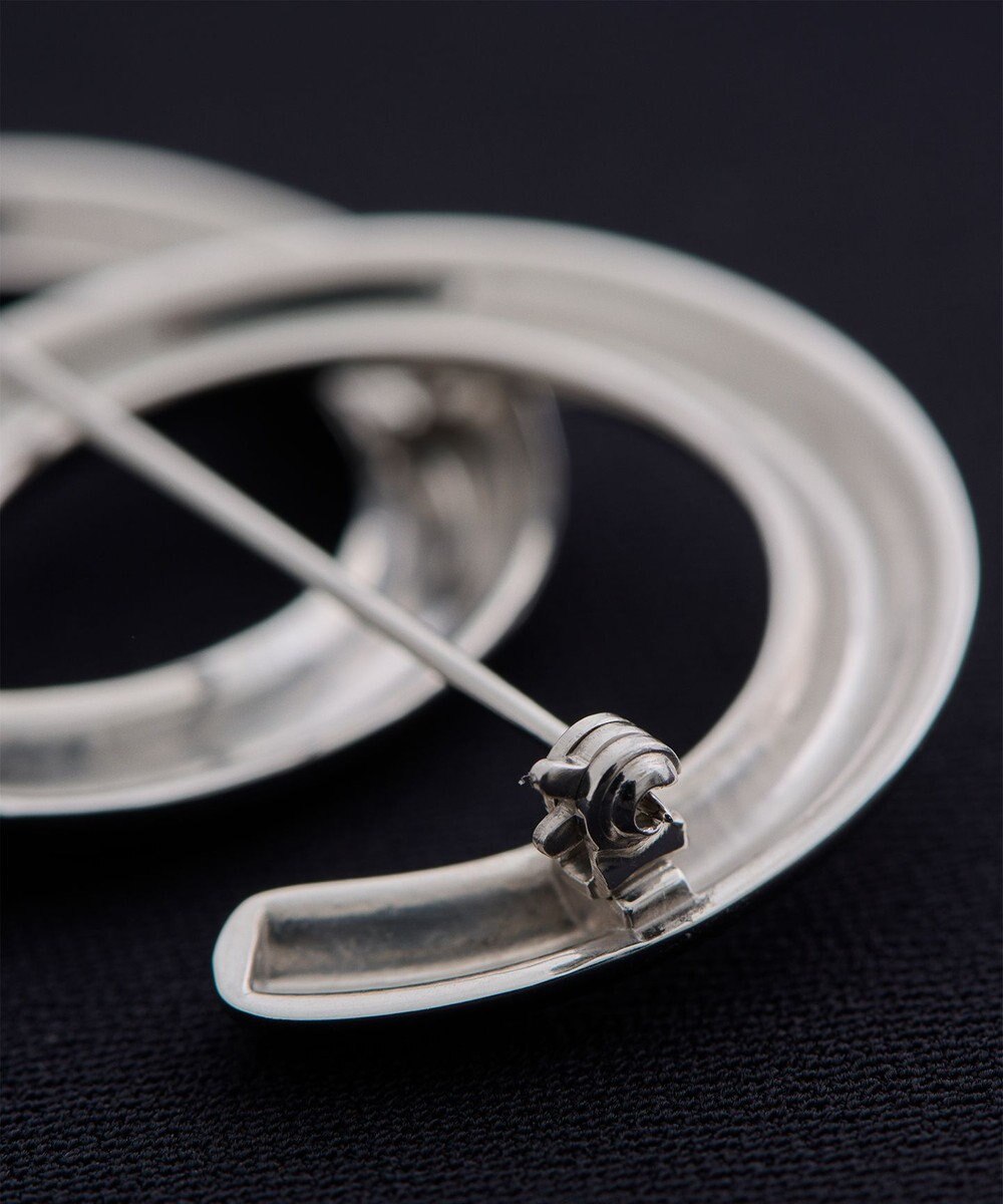 #Newans 【セレモニーにも】ダブルＣブローチ 