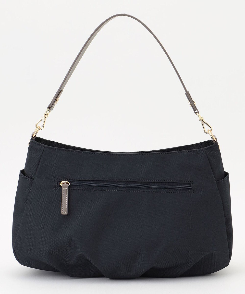 LA BAGAGERIE ポリエステルキャンバス　タックショルダー 