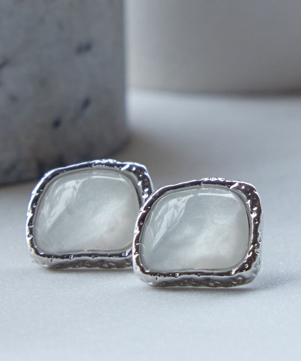 Tiaclasse カラースクエアピアス 