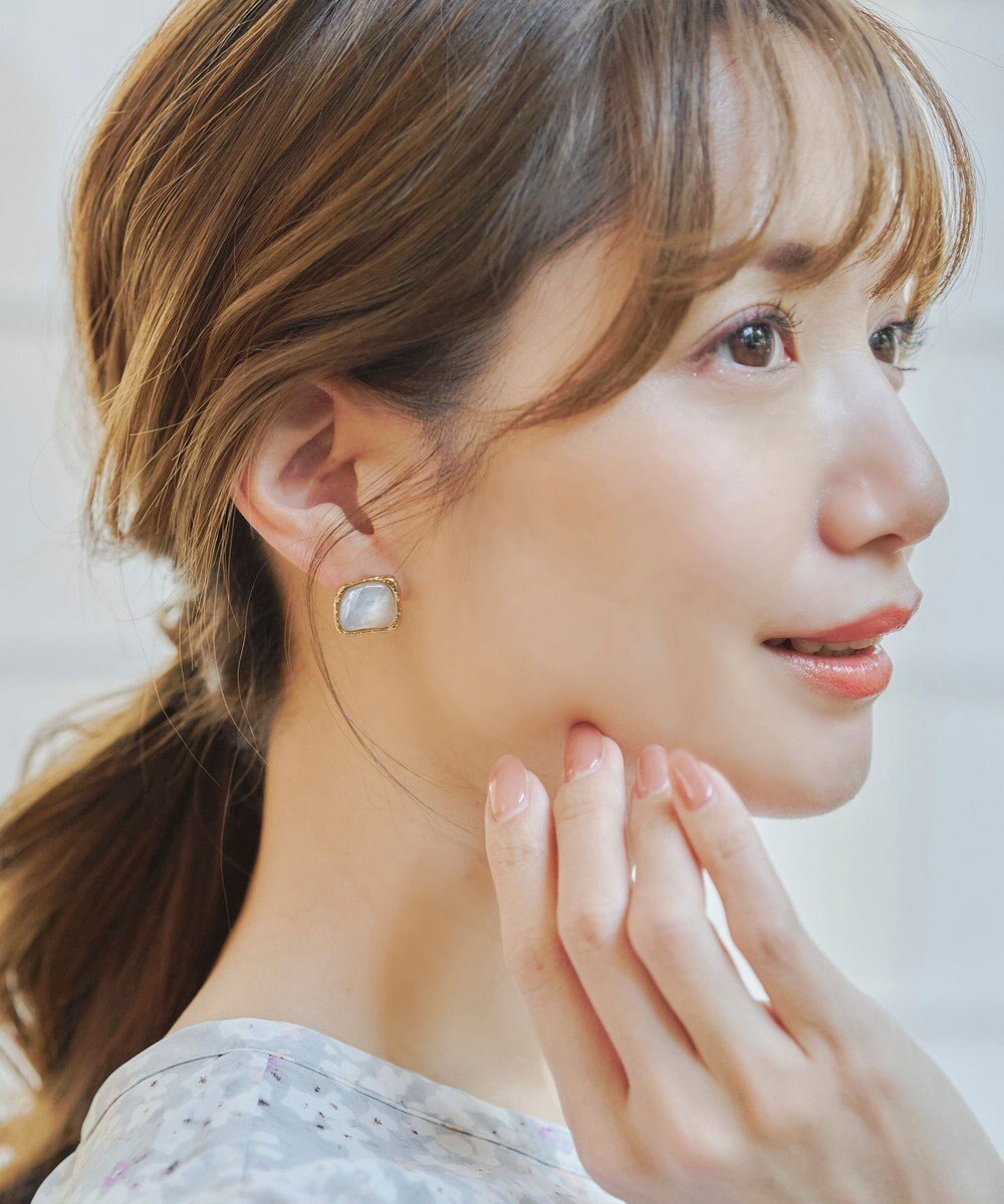 Tiaclasse カラースクエアピアス 