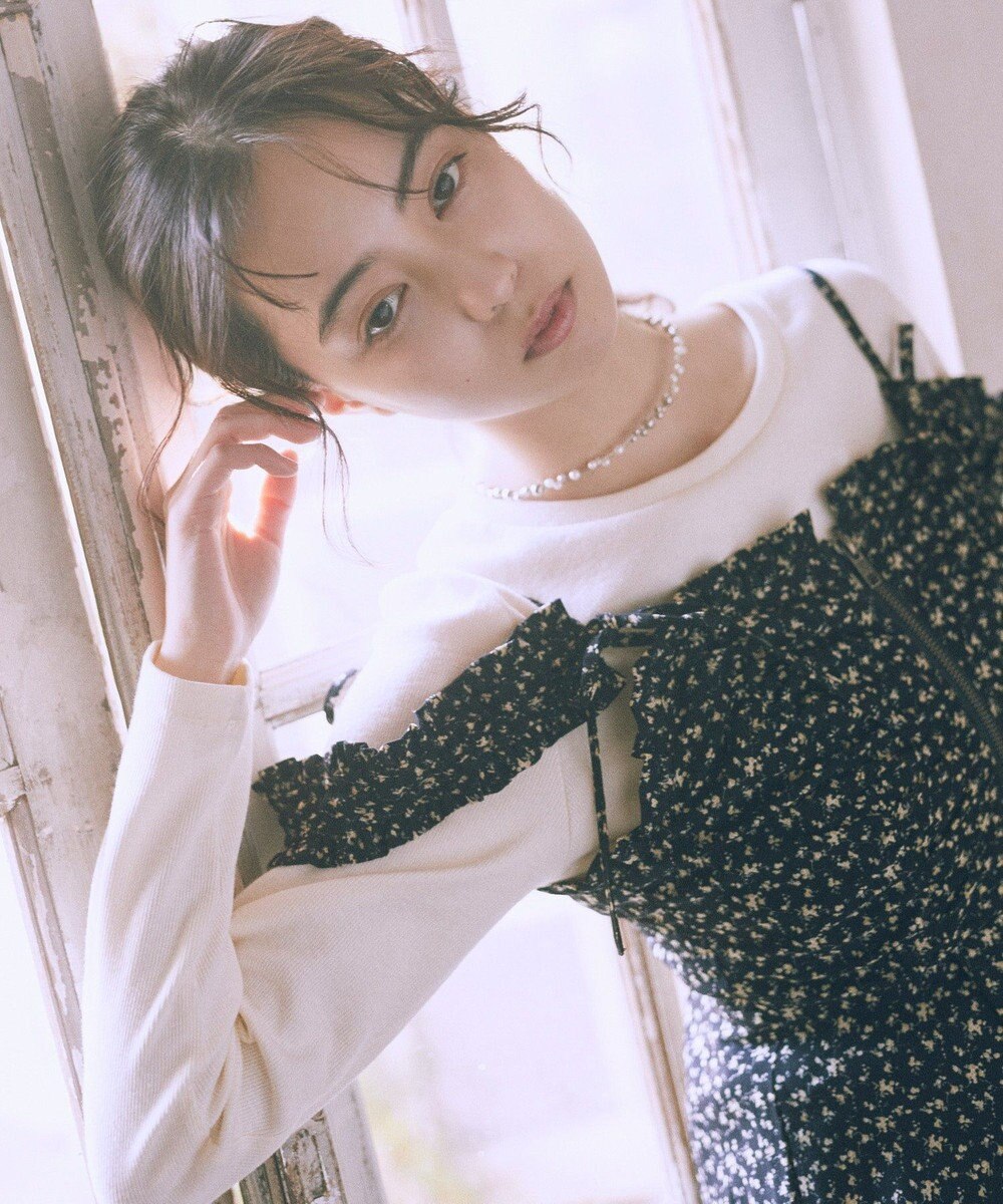 earth music&ecology フラワーペプラムビスチェ 