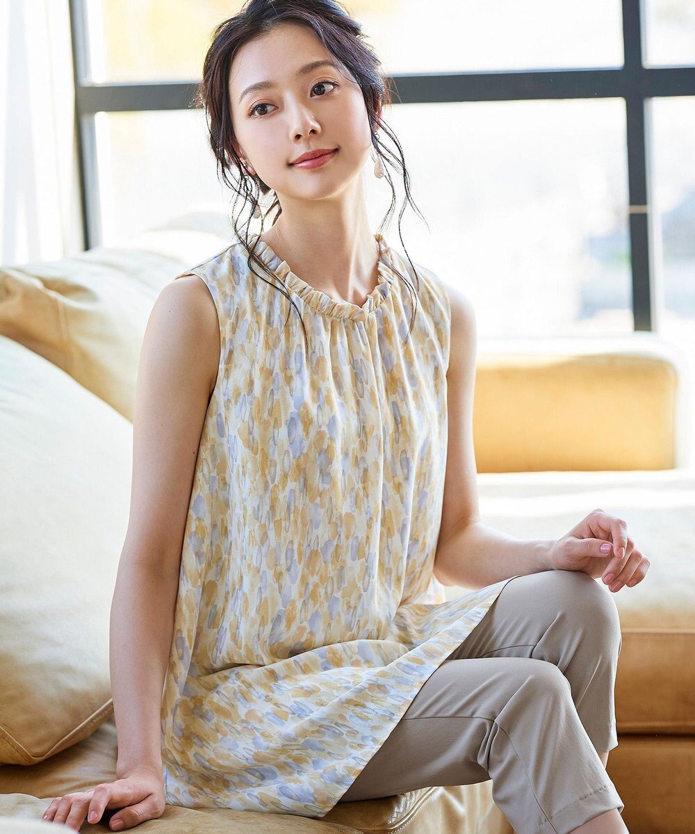 Tiaclasse 【洗える】体型カバーも叶うフリルカラーチュニックブラウス 