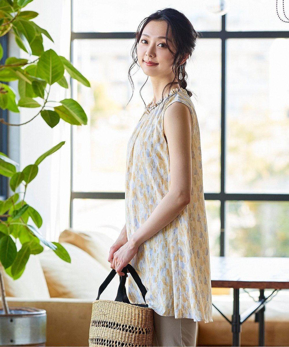 Tiaclasse 【洗える】体型カバーも叶うフリルカラーチュニックブラウス 