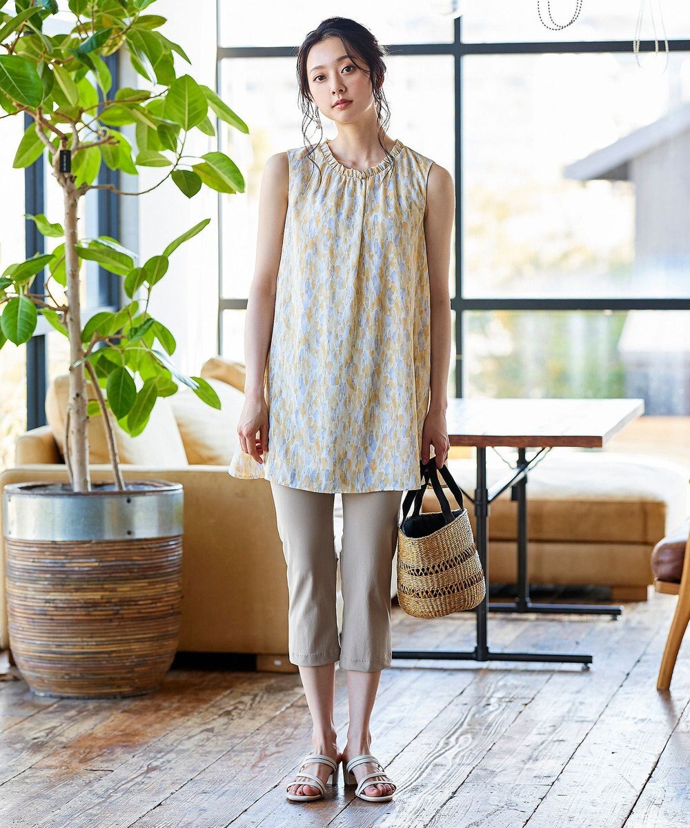 Tiaclasse 【洗える】体型カバーも叶うフリルカラーチュニックブラウス 