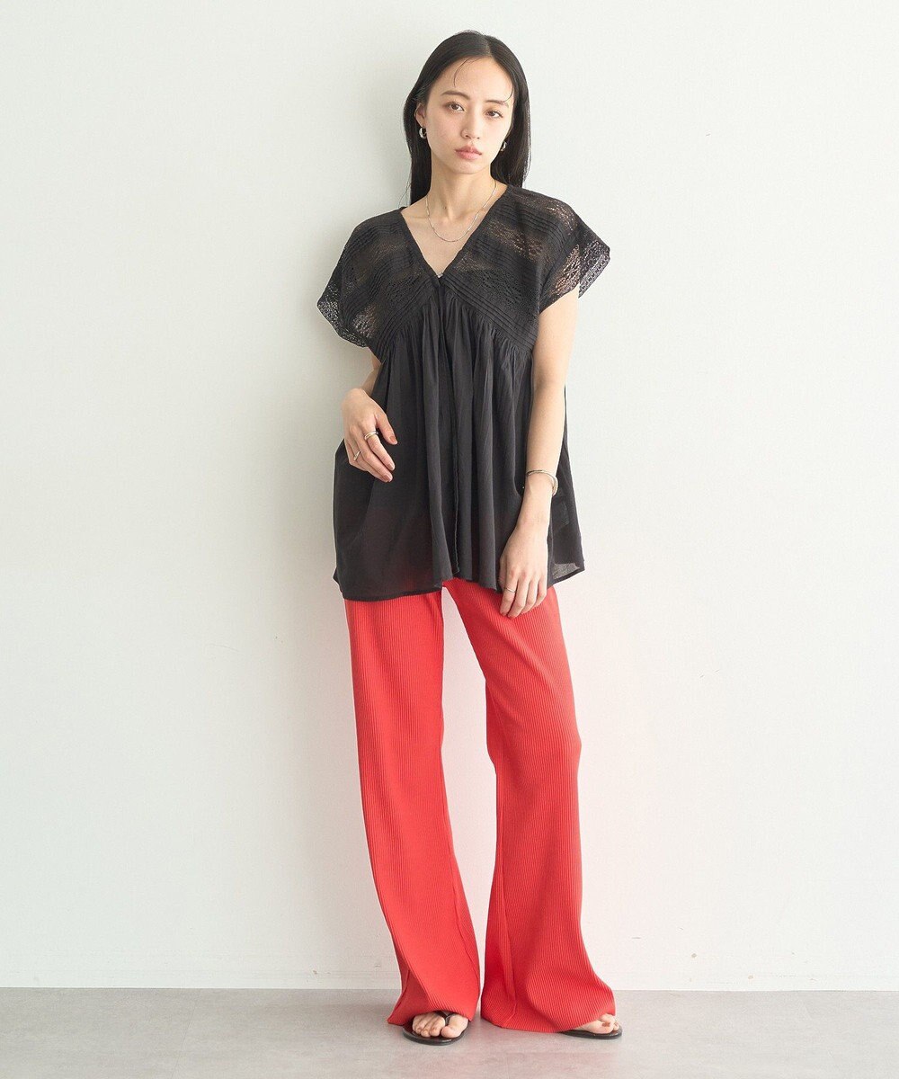 earth music&ecology 【WEB・一部店舗限定】【綿100％】レース＆ピンタックフレンチブラウス 