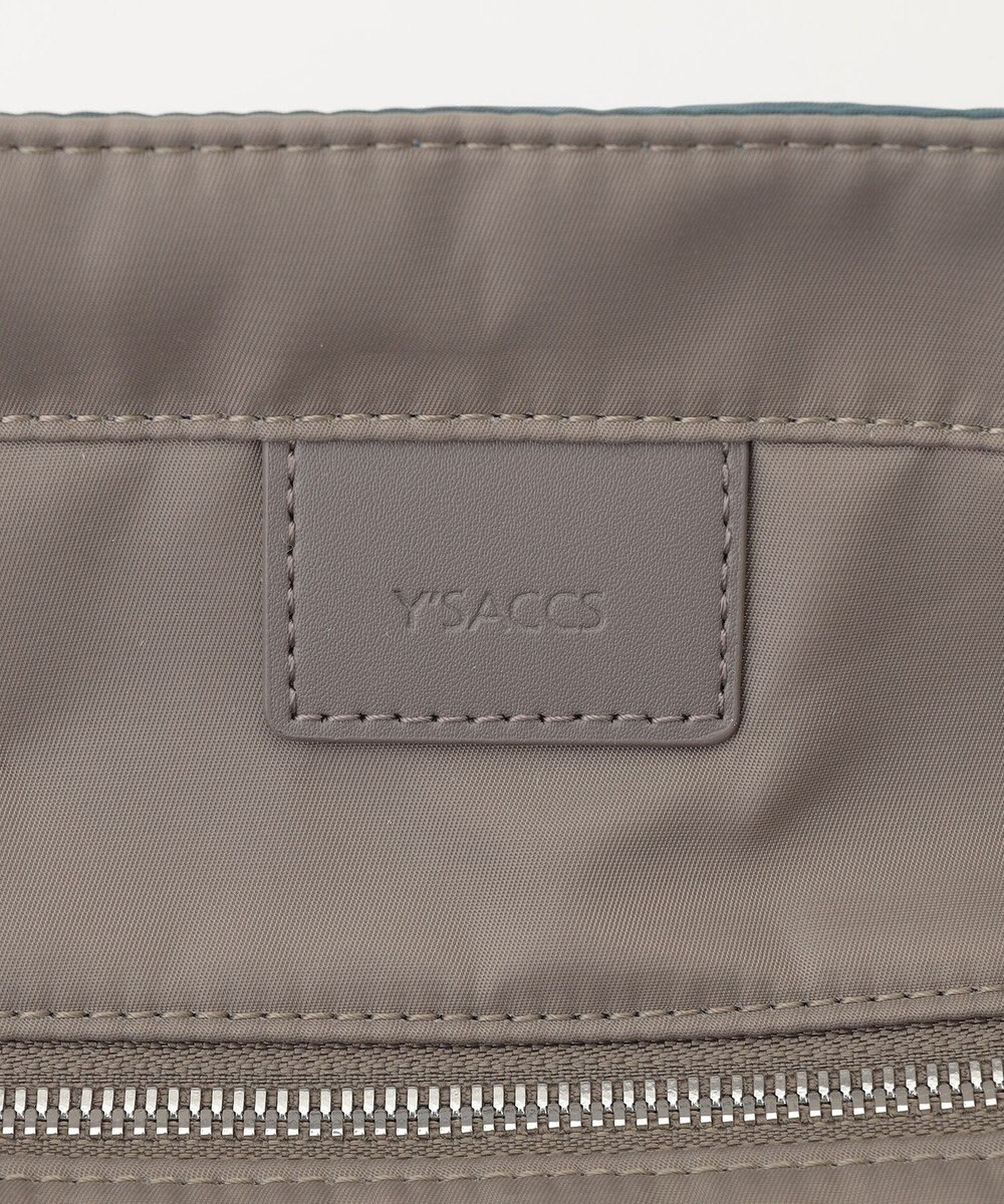 Y'SACCS 【ムック本掲載】ツイルナイロン　スクエアトート　Mサイズ 
