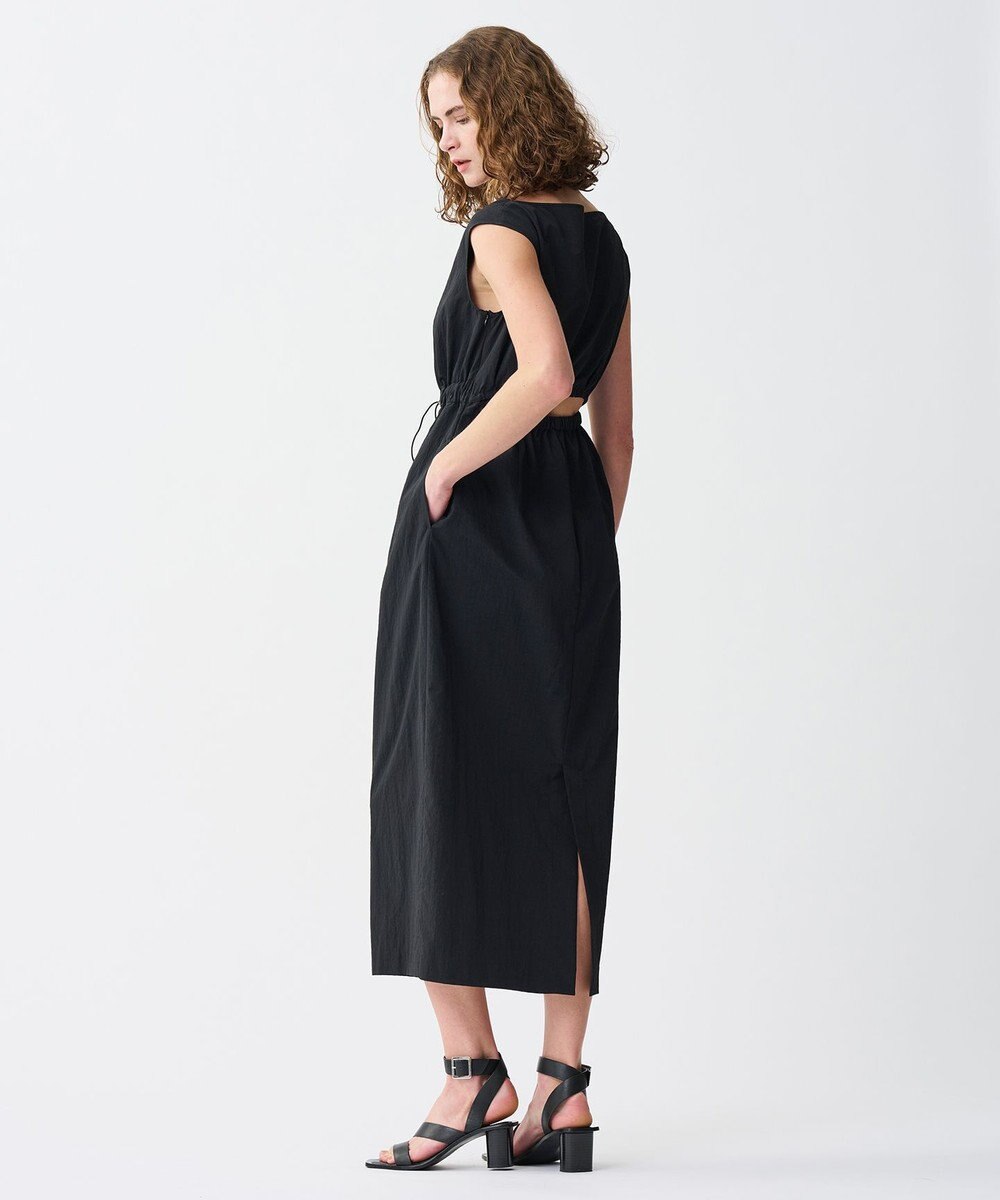 uncrave ライトプルーフナイロン ドロストワンピース 