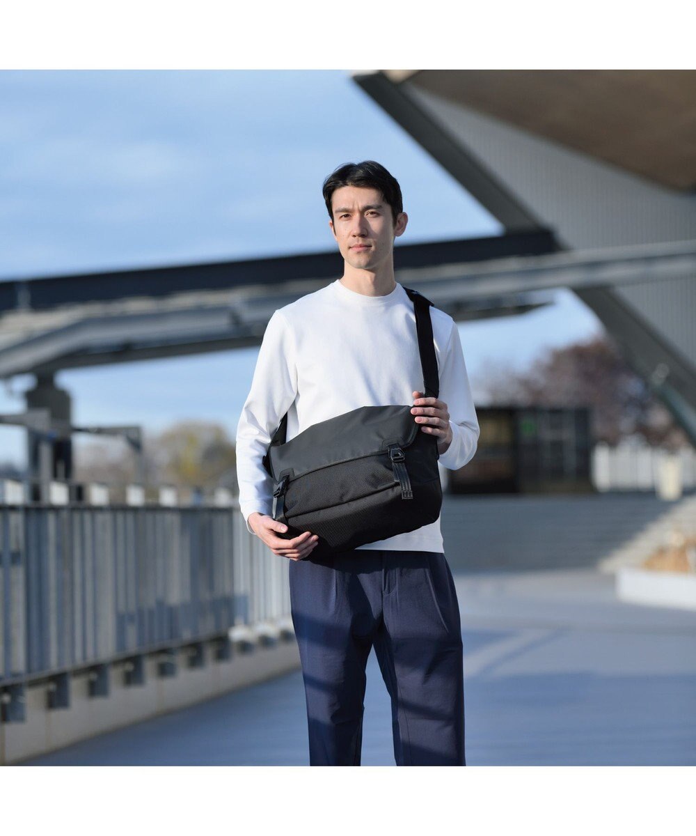 ACE BAGS & LUGGAGE 【スポーツ観戦】 ace. エブスタ ショルダーバッグ A4/14インチPC収納 メッセンジャー 20081 エース 