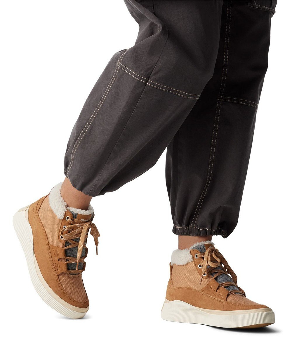 SOREL アウトアンドアバウト4 ミッドスニーカー　ウォータープルーフ 