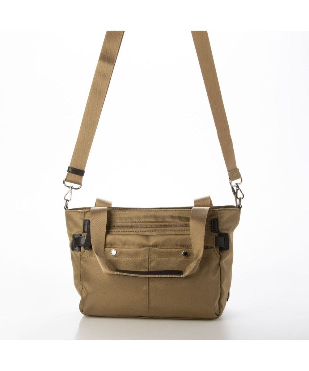 LA BAGAGERIE フロントポケット　スクエアナイロントート 