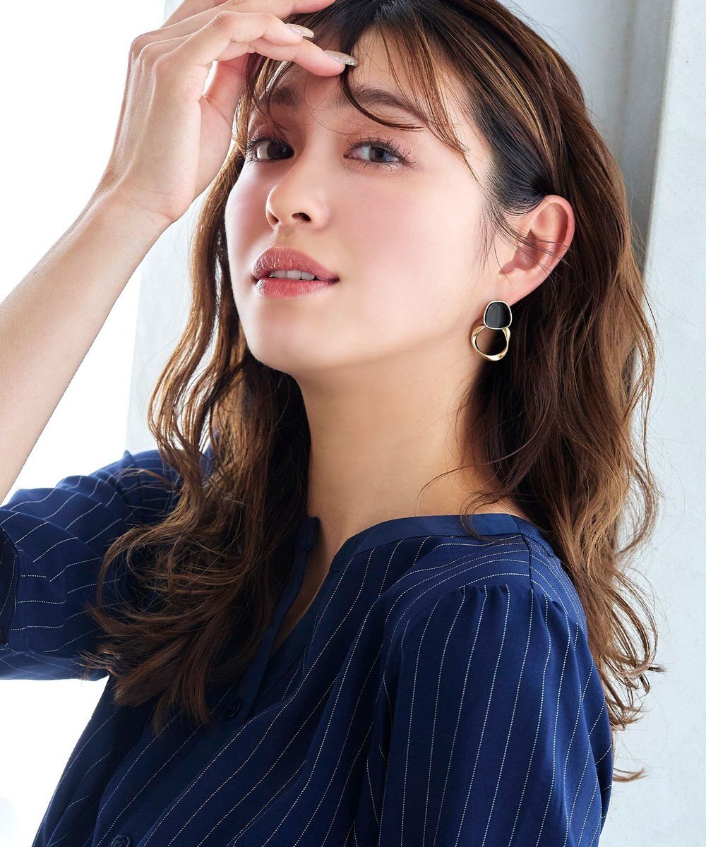 Tiaclasse カラーメタルリングピアス 