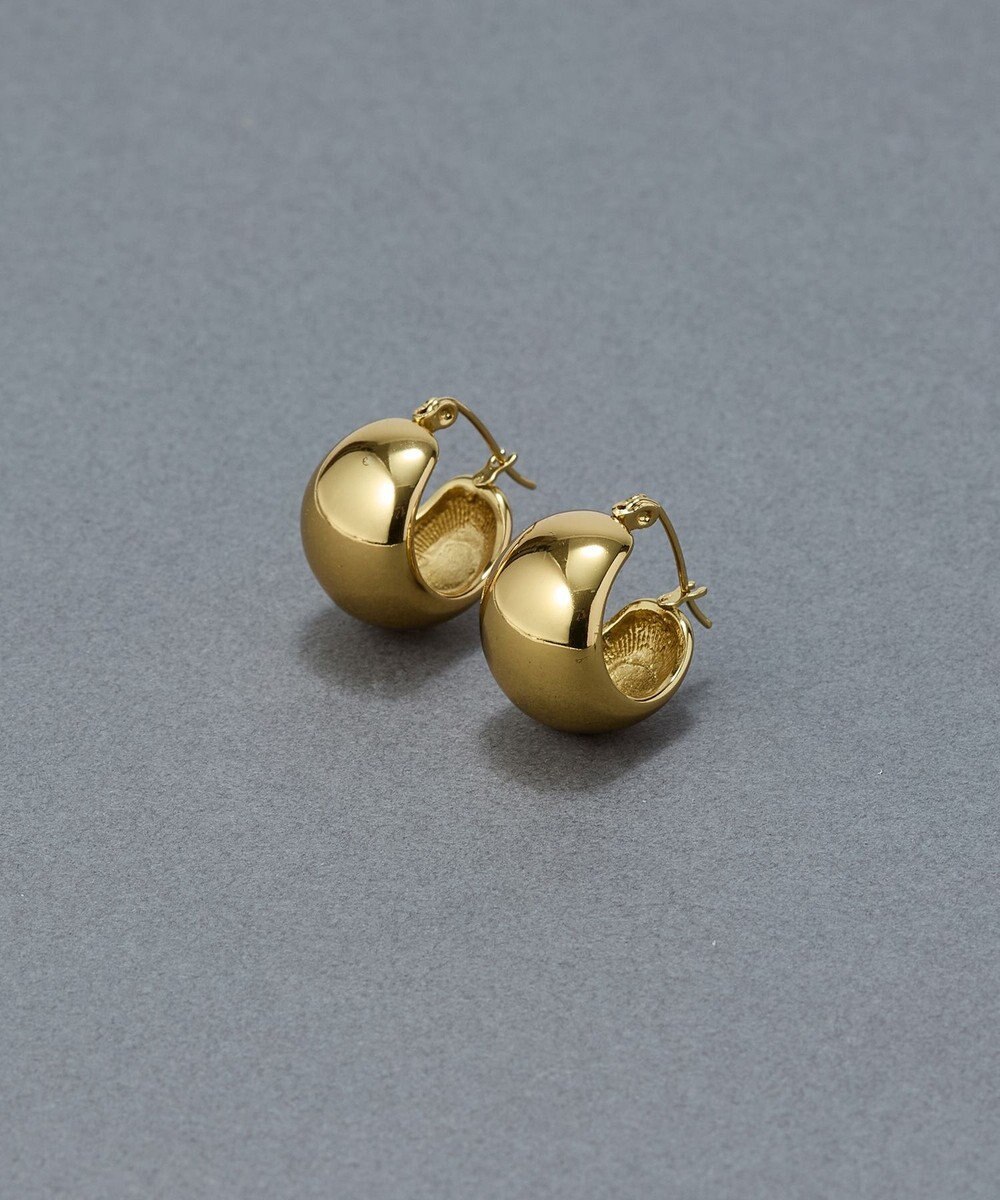 Phoebe 〈金属アレルギー対応〉ドームメタルフープピアス/ゴールド　シンプル/大振り 