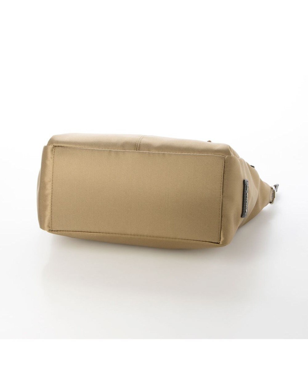 LA BAGAGERIE フロントポケット　スクエアナイロントート 