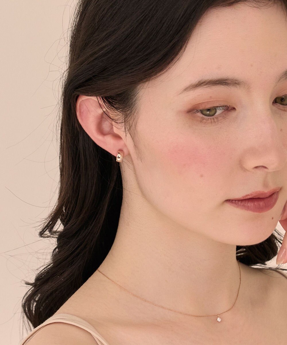 Phoebe 〈金属アレルギー対応〉ストレートラインセラミックポストピアス 定番/シンプル/フープピアス 