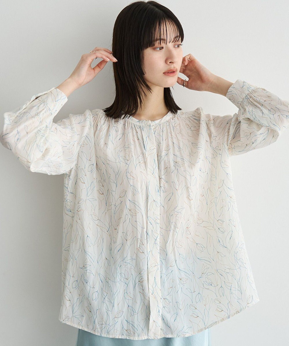 YECCA VECCA ラインフラワー柄ギャザーブラウス 
