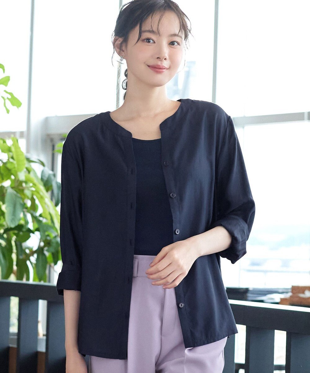 Tiaclasse 後ろフレアキーネックシャツ 