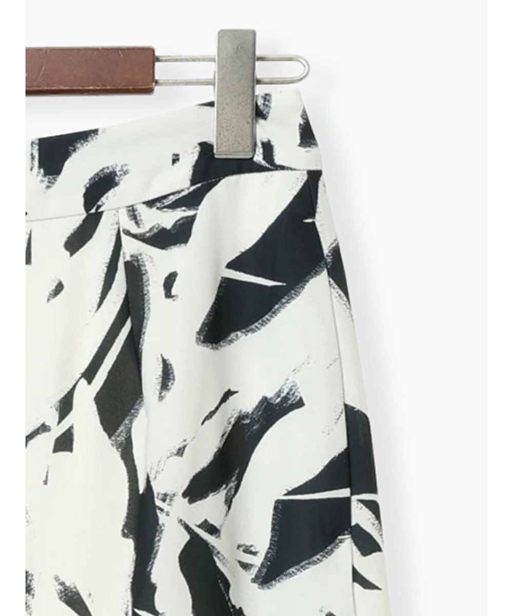 Te chichi 【2026年3月InRed掲載波瑠さん着用】ペイントパターンナロースカート 