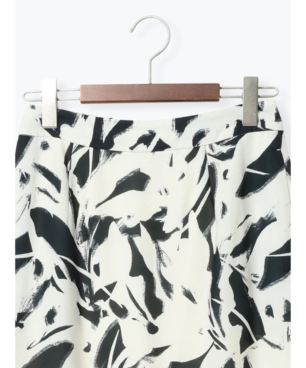 Te chichi 【2026年3月InRed掲載波瑠さん着用】ペイントパターンナロースカート 