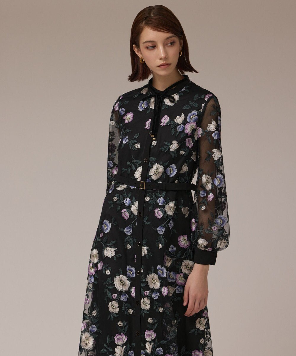 GRACE CONTINENTAL マルチ刺繍フレアワンピース 