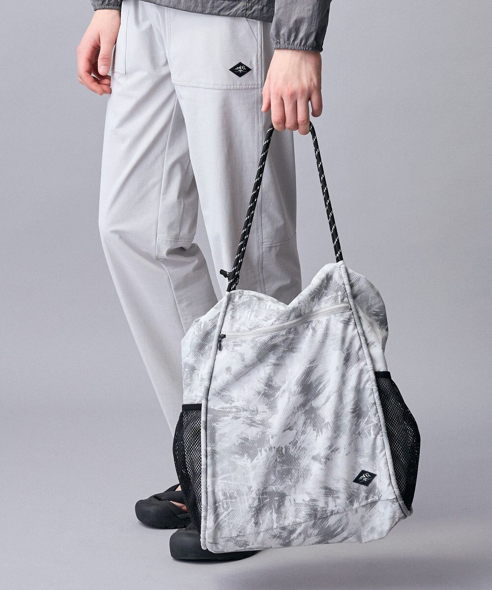 JOSEPH ABBOUD MOUNTAIN 【軽量/ECO撥水/ポケッタブル】エンボスプリント トートバッグ 