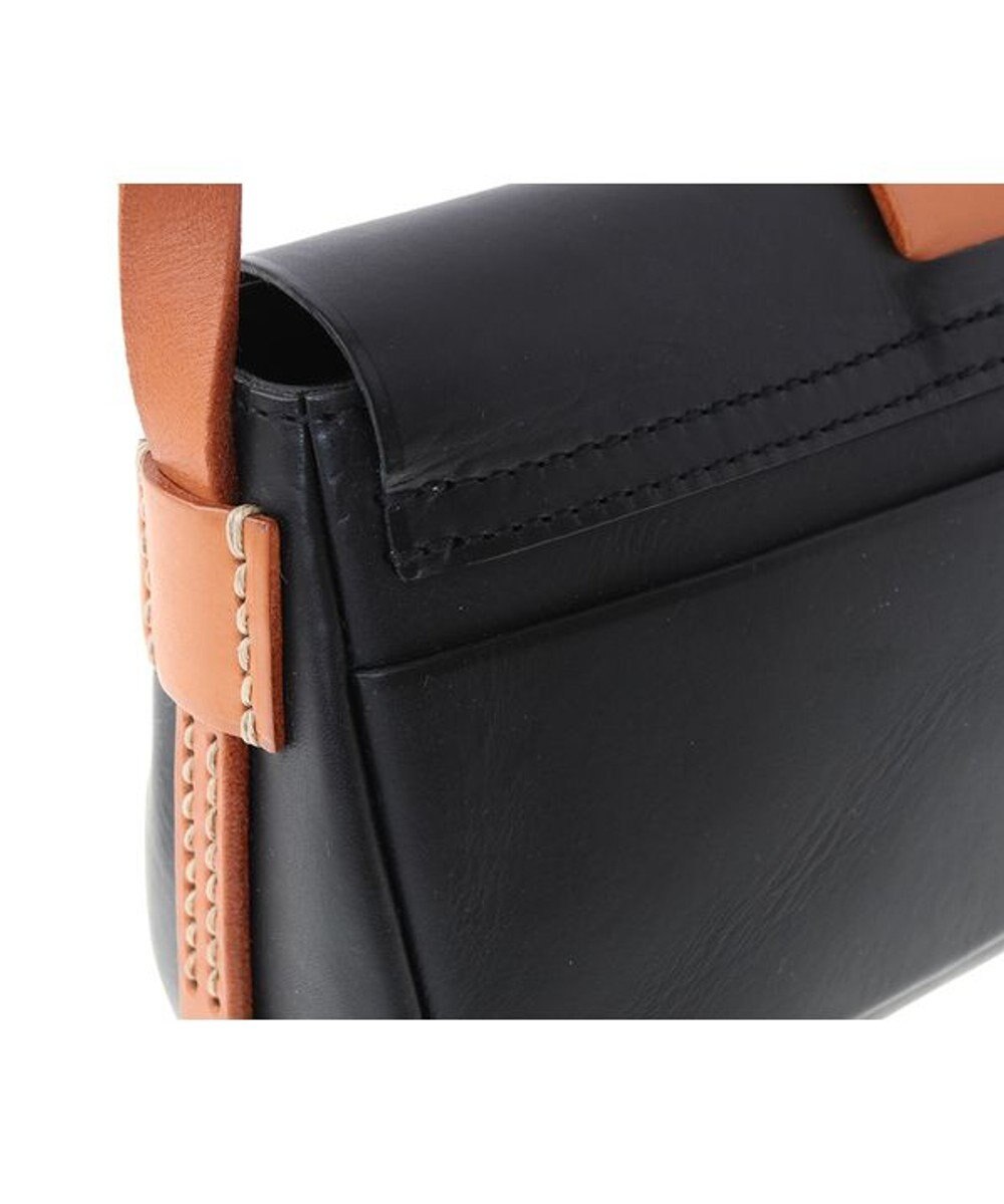 genten サドルベルト ヌオーバ 横型コンパクトショルダーバッグ 