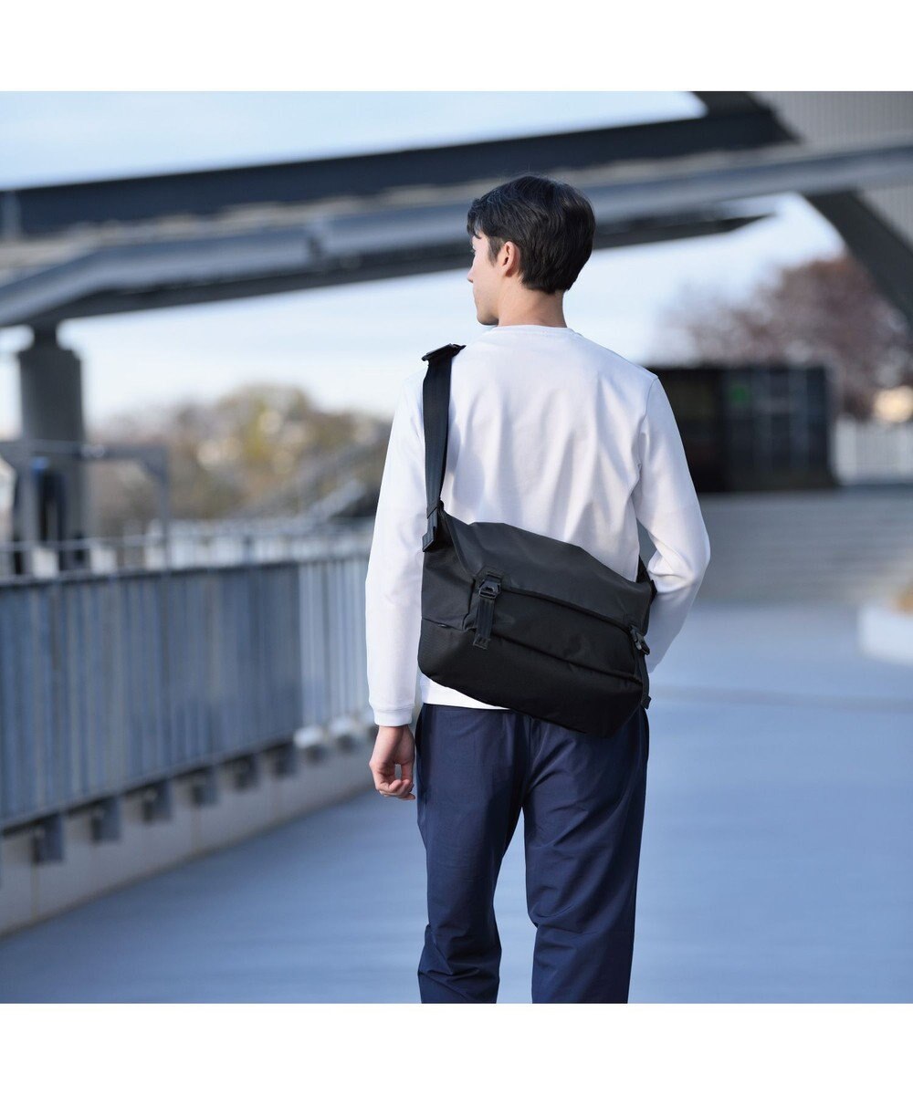 ACE BAGS & LUGGAGE 【スポーツ観戦】 ace. エブスタ ショルダーバッグ A4/14インチPC収納 メッセンジャー 20081 エース 