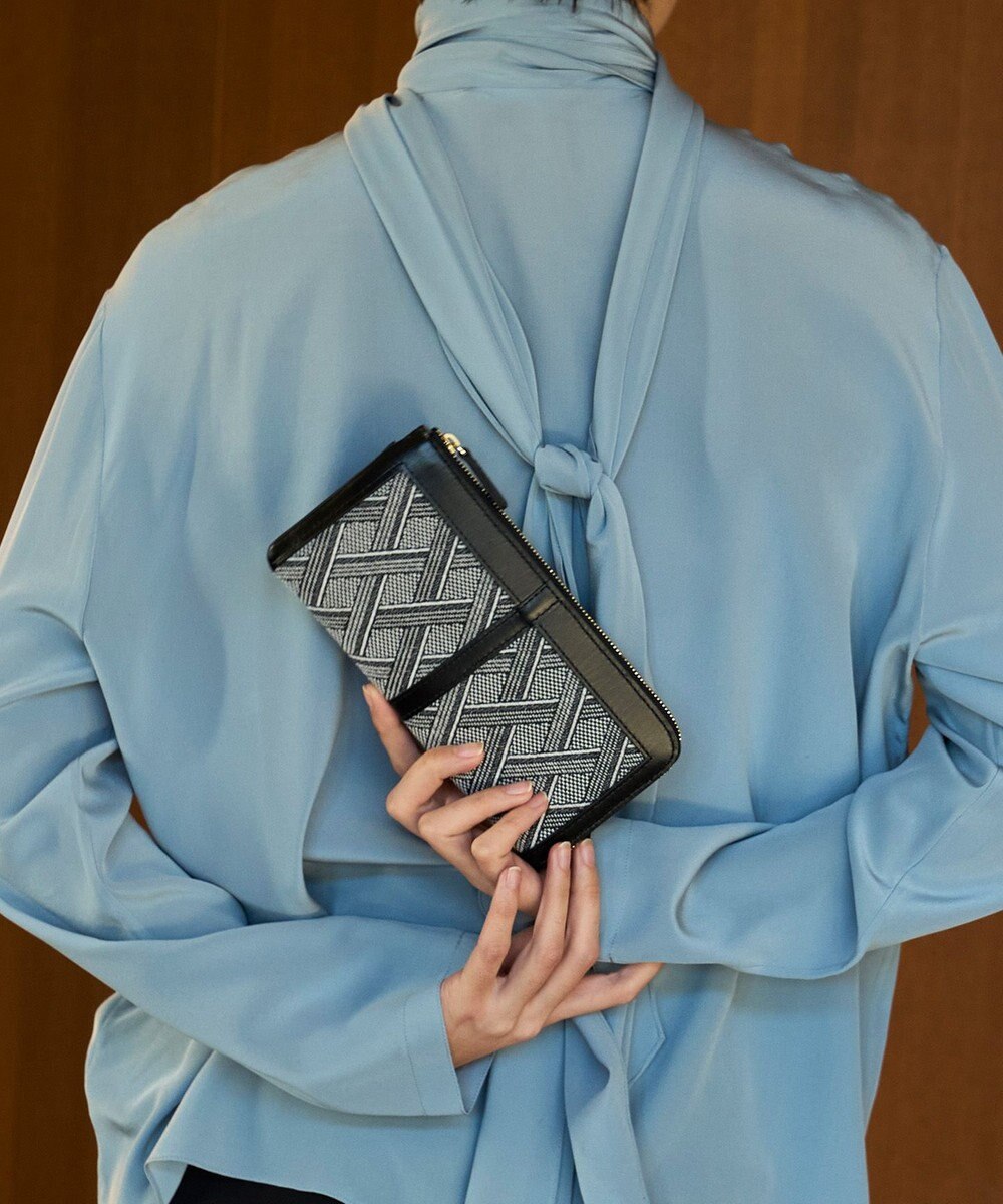 MIYABIYA LAQUOHクロス柄ジャガード財布 