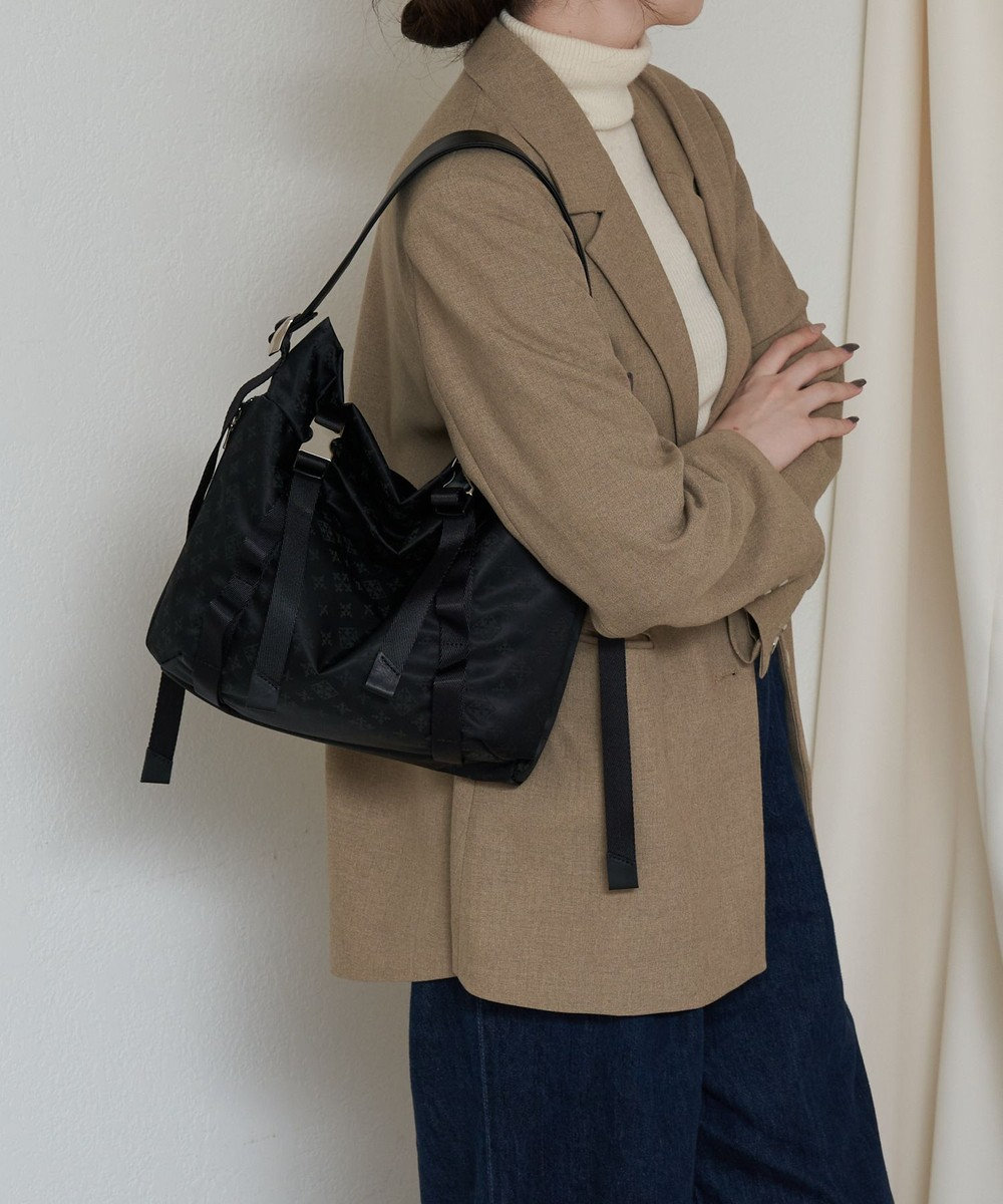 russet ナイロンジャガードメタルバックルショルダーバッグ M(CE-1671) 