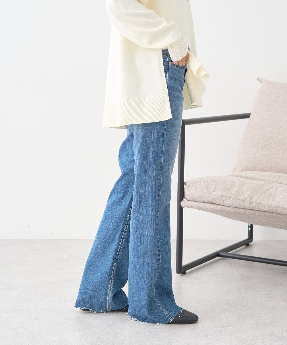 earth music&ecology 【セルフカット可】ストレッチフレアデニムパンツ 