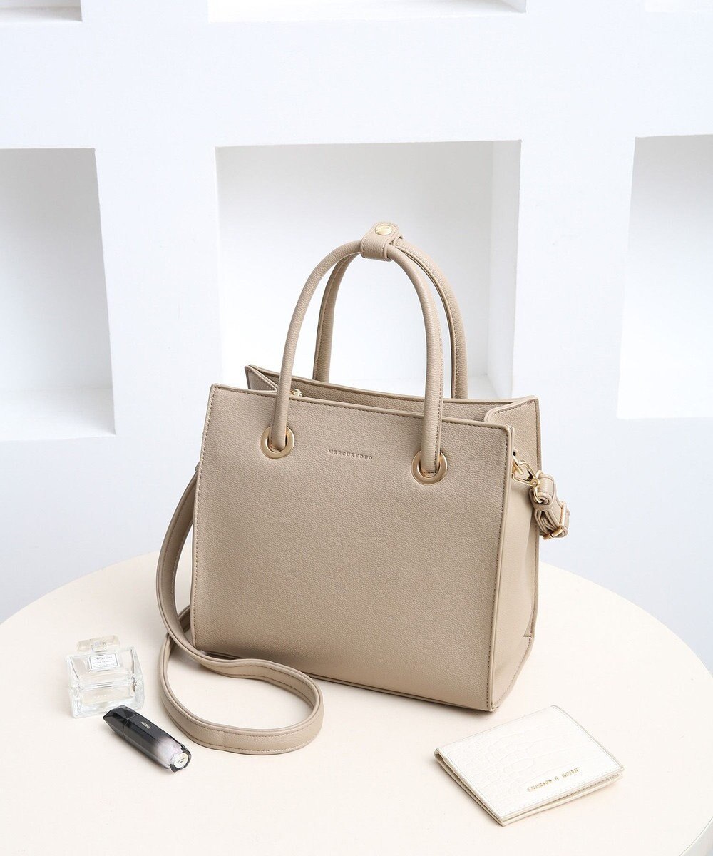 style code  【MERCURYDUO/マーキュリーデュオ】メタルアイレット　両アオリポケット　スクエアハンドバッグ 