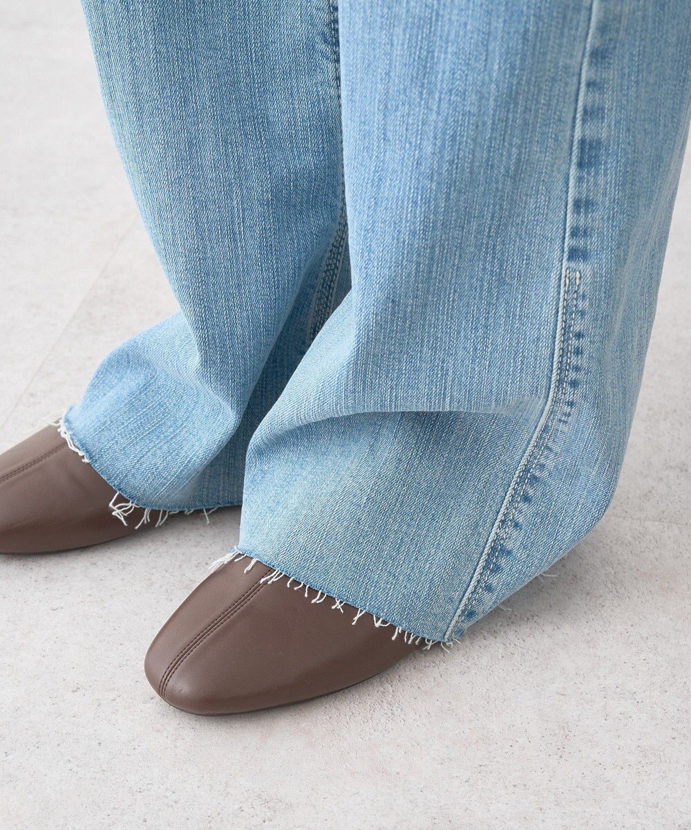 earth music&ecology 【セルフカット可】ストレッチフレアデニムパンツ 