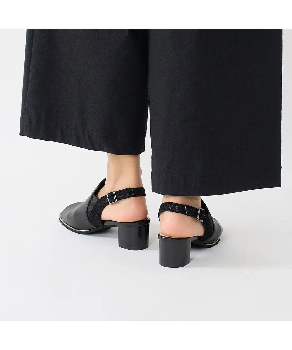 ing <ing>カバードバックストラップサンダル 