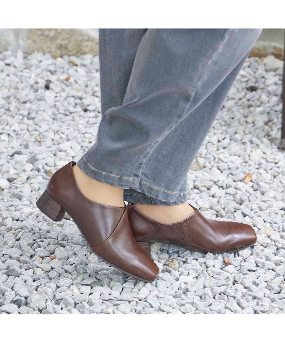 ing <ing>【WEB限定】【サスティナブルシリーズ】甲深デザインパンプス 