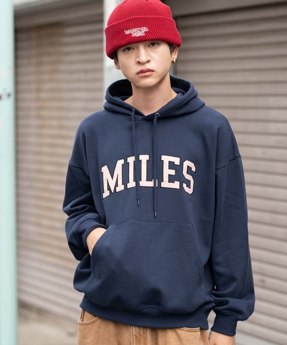 WEGO 【ユニセックス着用ITEM/SMLサイズ展開】グラフィックロゴプルパーカー 