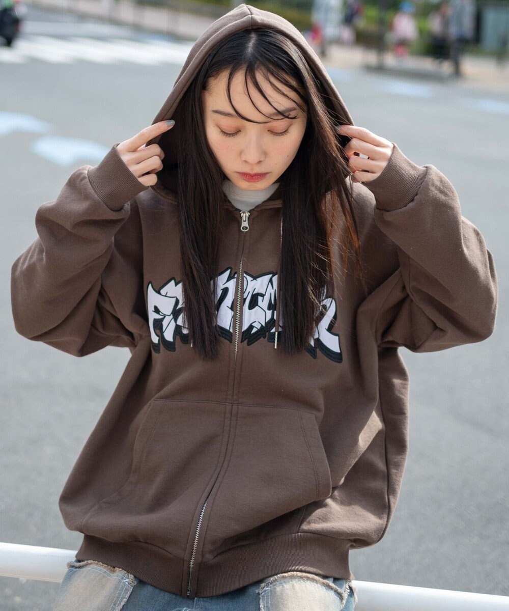 WEGO 【ユニセックス着用ITEM】ワッペンロゴZIPパーカー 