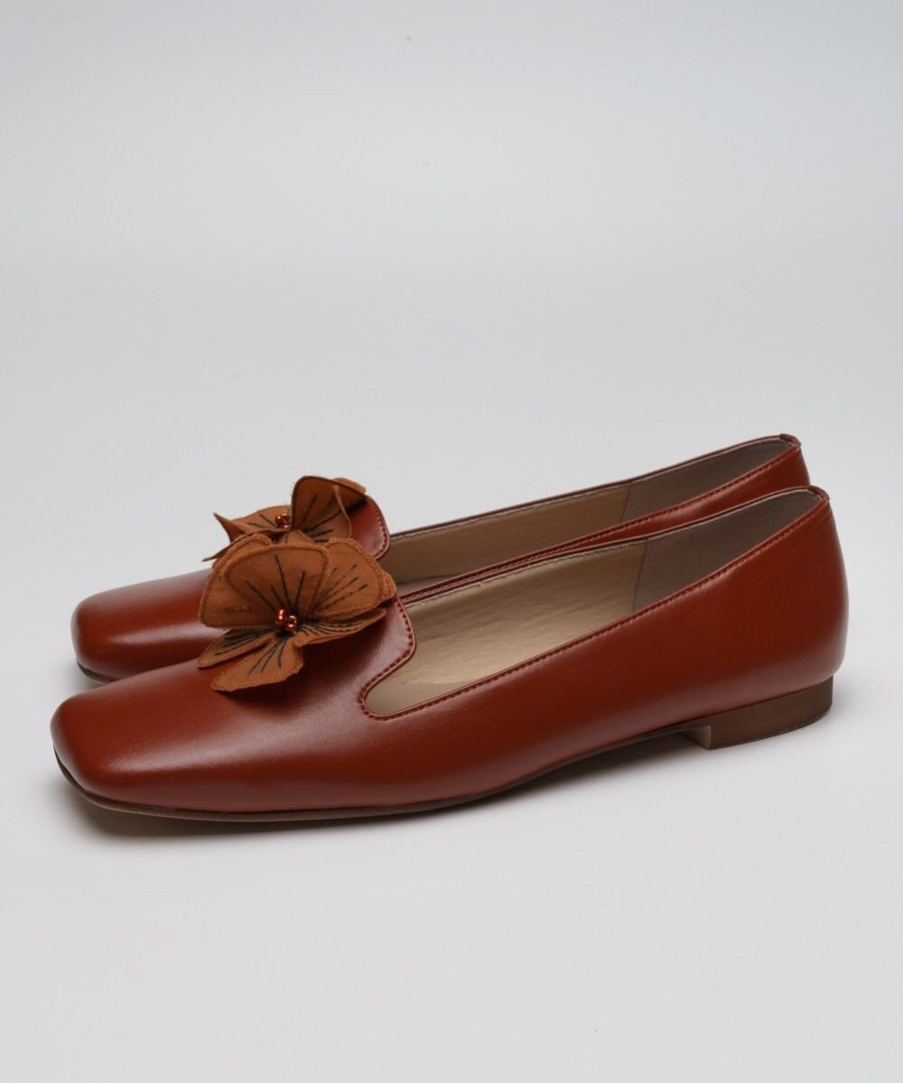 muuc 花刺繍モチーフのパンプス 