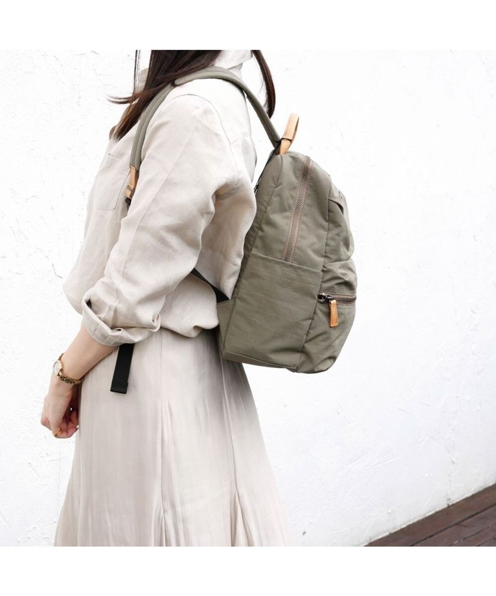 Regalo Felice 【ポケット充実 / A4サイズ対応 / 軽量】リュック / REGALO 