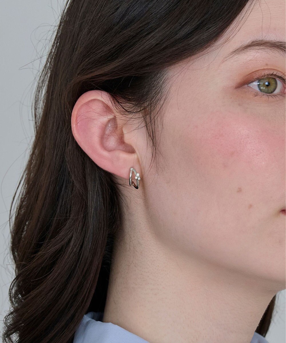 Phoebe 〈痛くないシリーズ/アレルギー対応〉シャイニーダブルフープライトフィットイヤリング　シルバー 