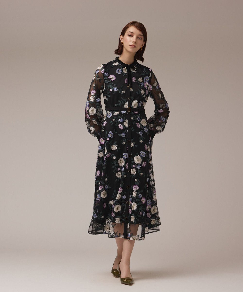 GRACE CONTINENTAL マルチ刺繍フレアワンピース 