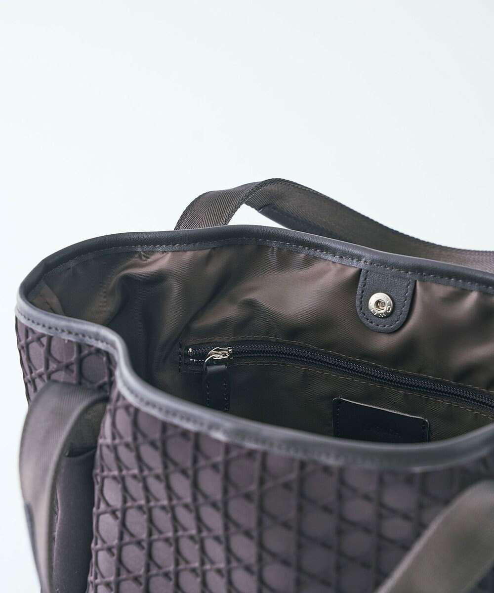 MIYABIYA LAQUOH【撥水加工】篭目柄エンボスボンディングトートL 