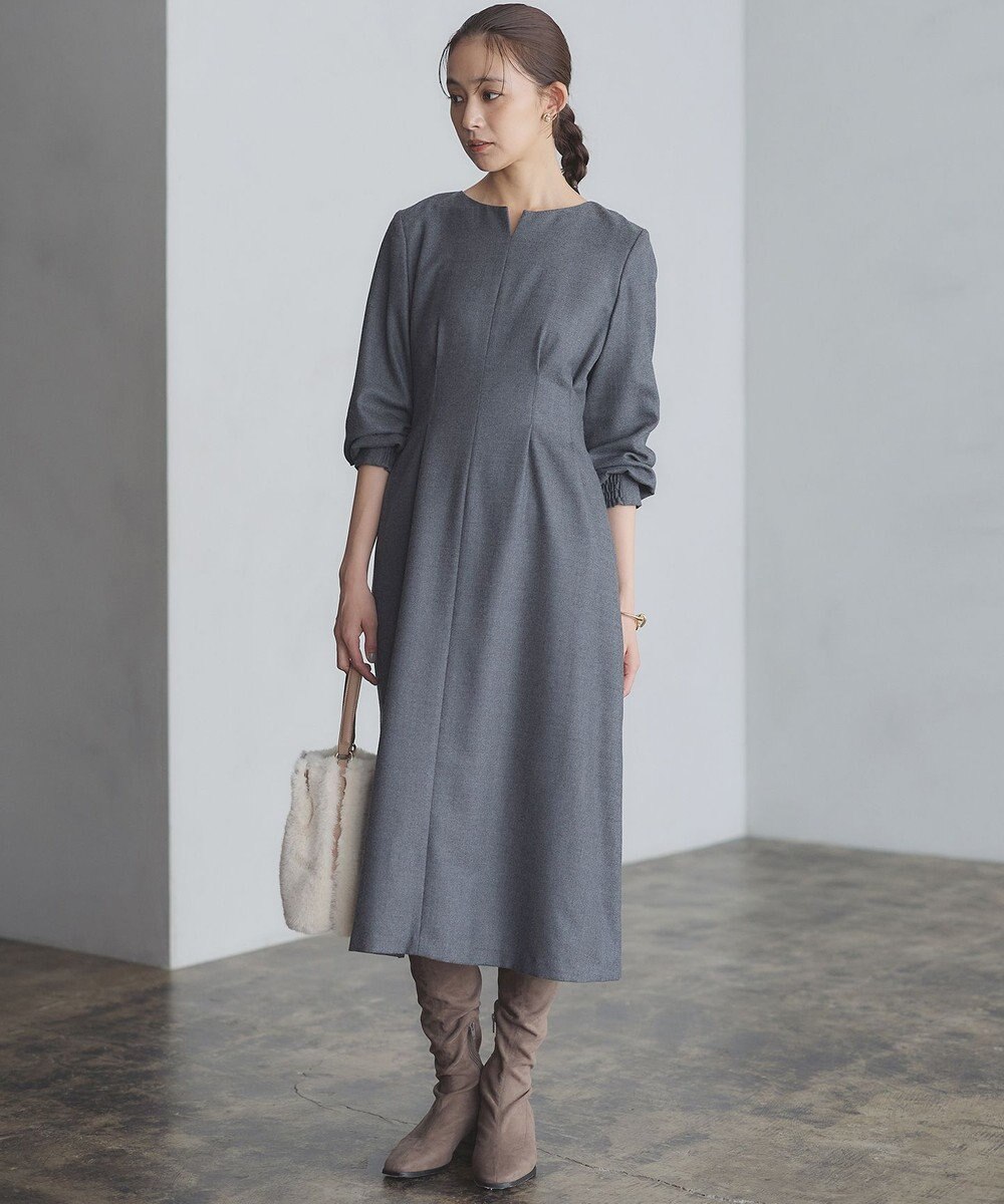 組曲 ウールジョーゼット スリットネックワンピース 
