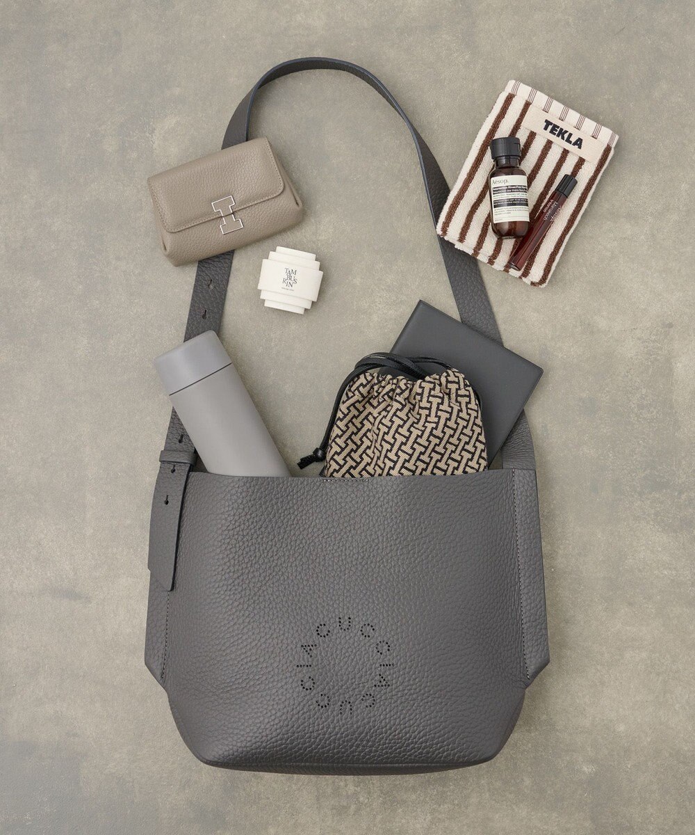 IACUCCI ルオータ ミディアムショルダー ALCE 