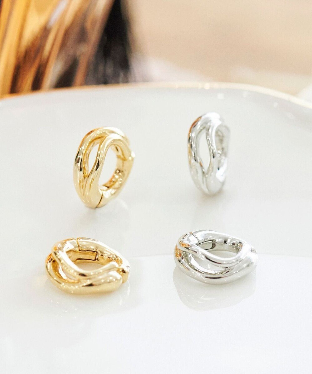 Phoebe ウェーブスナップイヤリング ゴールド 