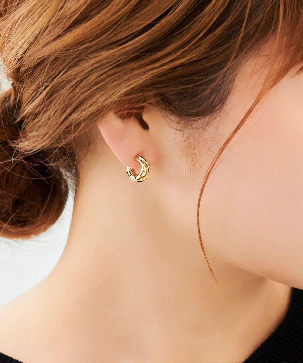 Phoebe ウェーブスナップイヤリング ゴールド 