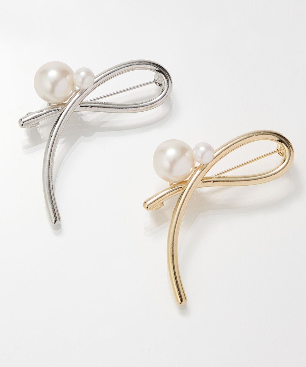Phoebe クロスメタルパールブローチ　ゴールド 