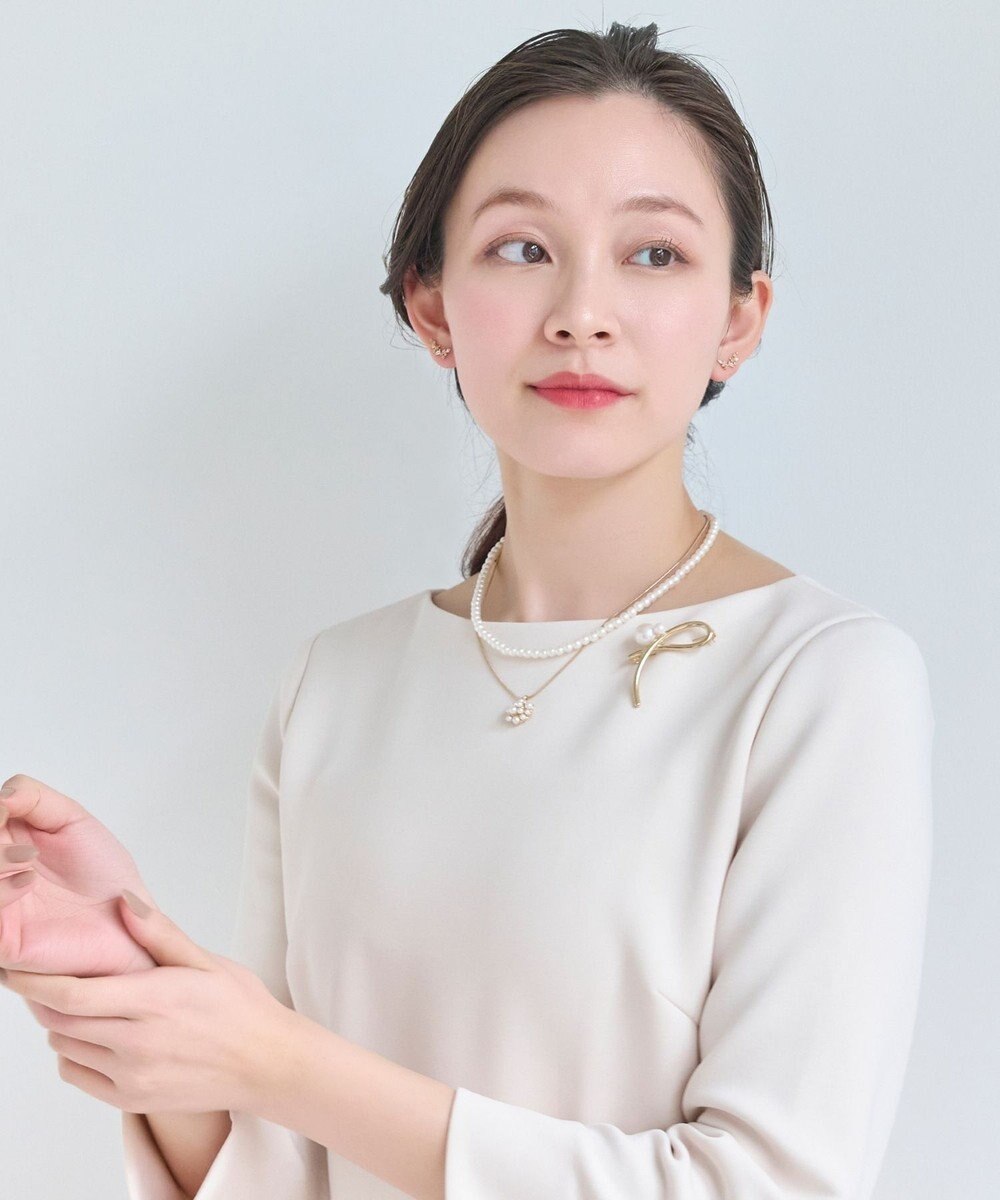 Phoebe クロスメタルパールブローチ　ゴールド 