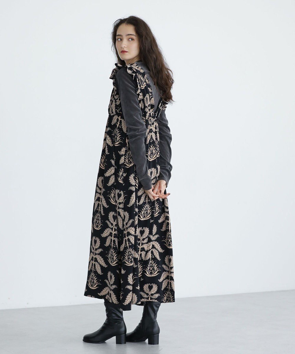 Green Parks ■ＥＳＣＡＲ　ボタニカルｐｔフリルエプロンワンピース 