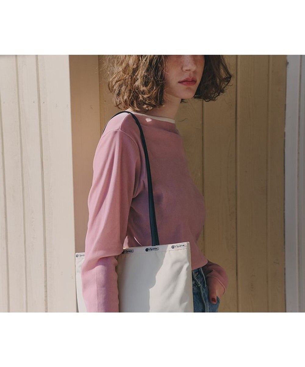 LeSportsac VERTICAL CITY TOTE/アップタウンサンドバー/ブラック 