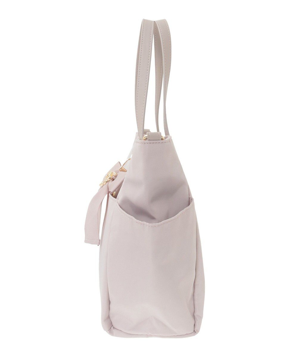 Maison de FLEUR 撥水加工リボンチャームマルチポケットトートS 