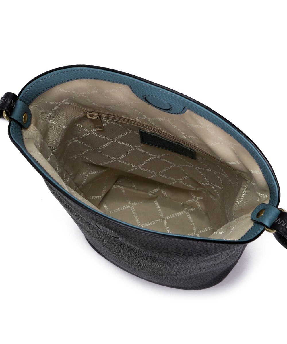 PELLE BORSA 縦型フラップショルダー Reinette レネット 4791 